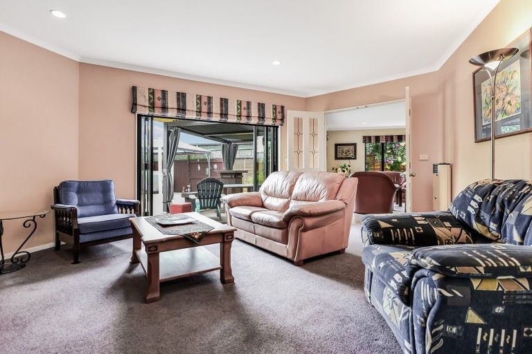 Photo of property in 13 Cranbrook Place, Rototuna North, Hamilton, 3210