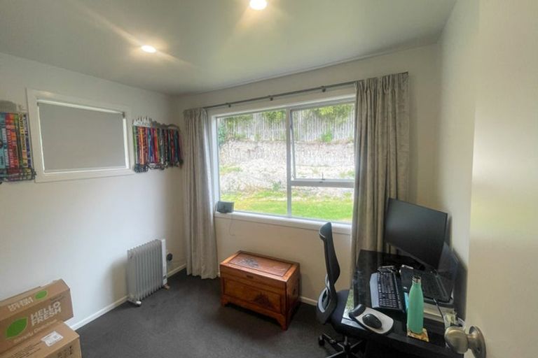 Photo of property in 32 Candia Road, Swanson, Auckland, 0614