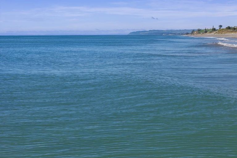 Photo of property in 195 Pukehina Parade, Pukehina, Te Puke, 3189