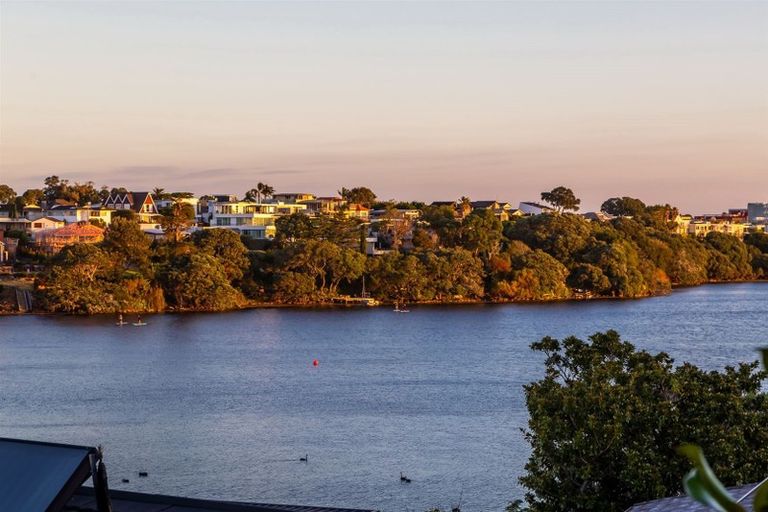 Photo of property in 4/72 Kitchener Road, Milford, Auckland, 0620