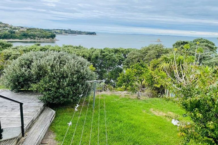 Photo of property in 1001 Whangaparaoa Road, Tindalls Beach, Whangaparaoa, 0930