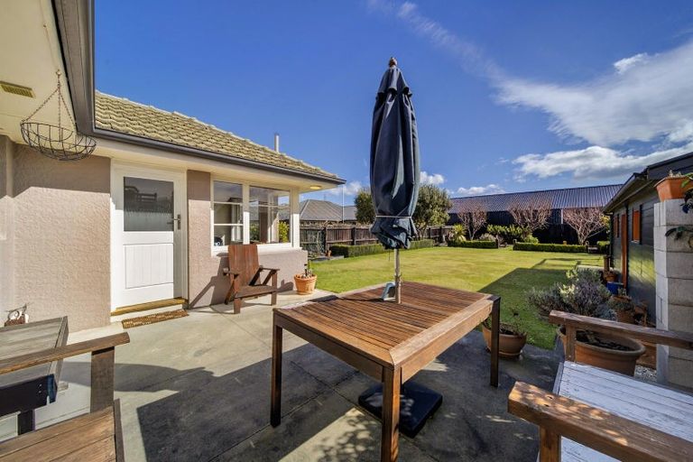 Photo of property in 37 Carlsen Street, Burwood, Christchurch, 8083