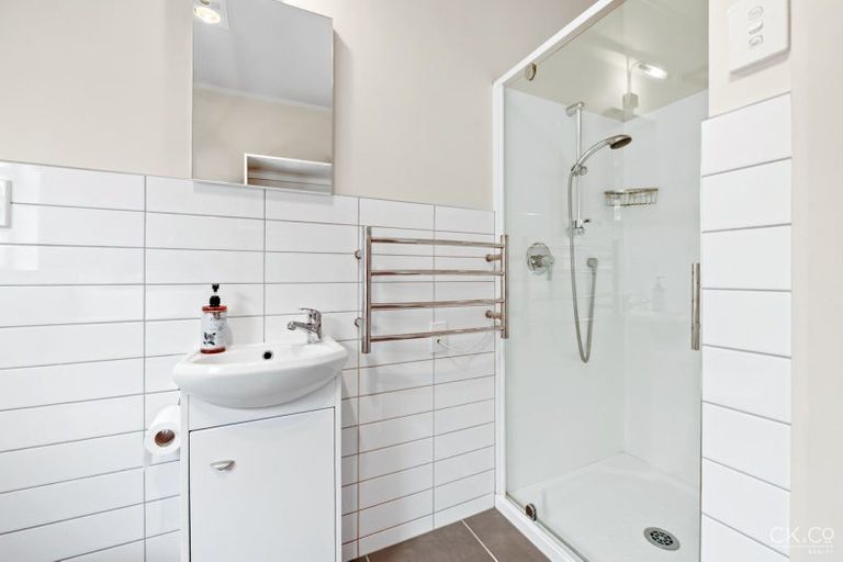 Photo of property in 19 Hinau Street, Woburn, Lower Hutt, 5010