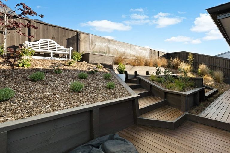 Photo of property in 13 Howden Drive, Jacks Point, 9371