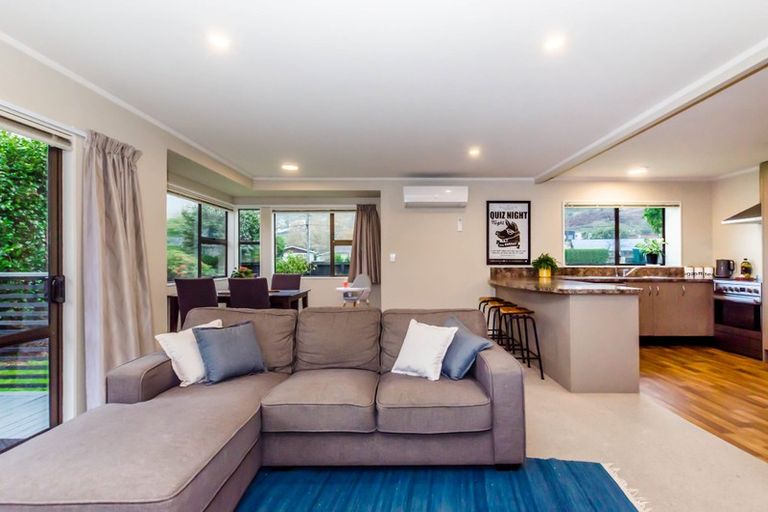 Photo of property in 72a Elizabeth Street, Waikanae, 5036