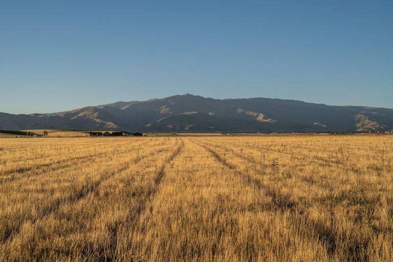 Photo of property in 20 Southern Tor Lane, Springvale, 9393