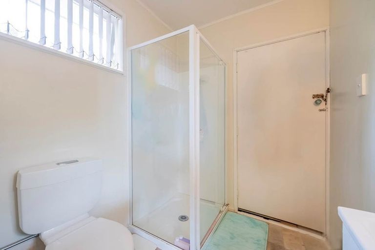 Photo of property in 6 William Souter Street, Forrest Hill, Auckland, 0620