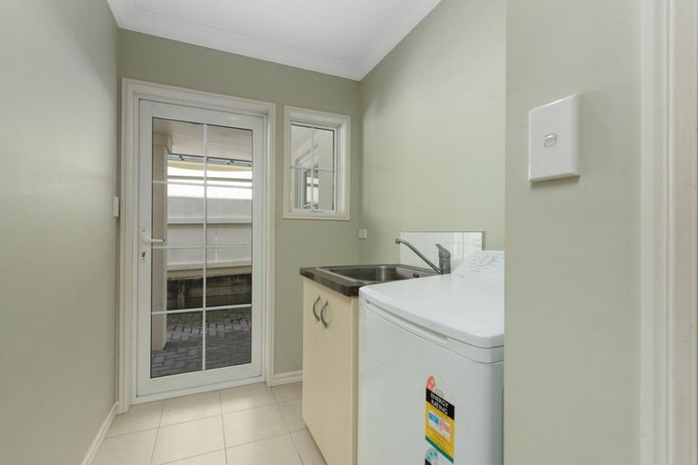 Photo of property in 28 Bodiam Place, Bethlehem, Tauranga, 3110