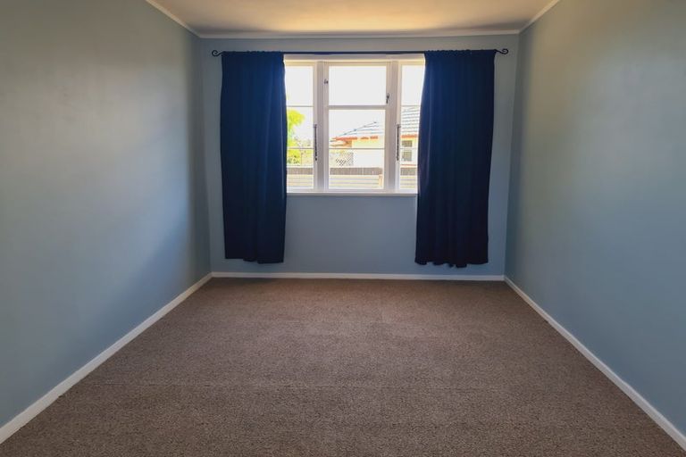 Photo of property in 16 Avon Terrace, Roslyn, Palmerston North, 4414