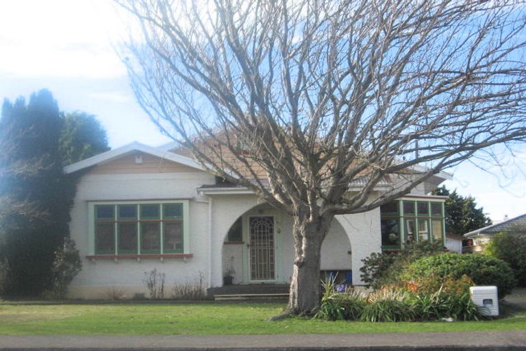 Photo of property in 810 Alexandra Street, Parkvale, Hastings, 4122