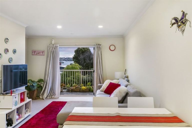 Photo of property in 8/4 Keeling Road, Henderson, Auckland, 0612