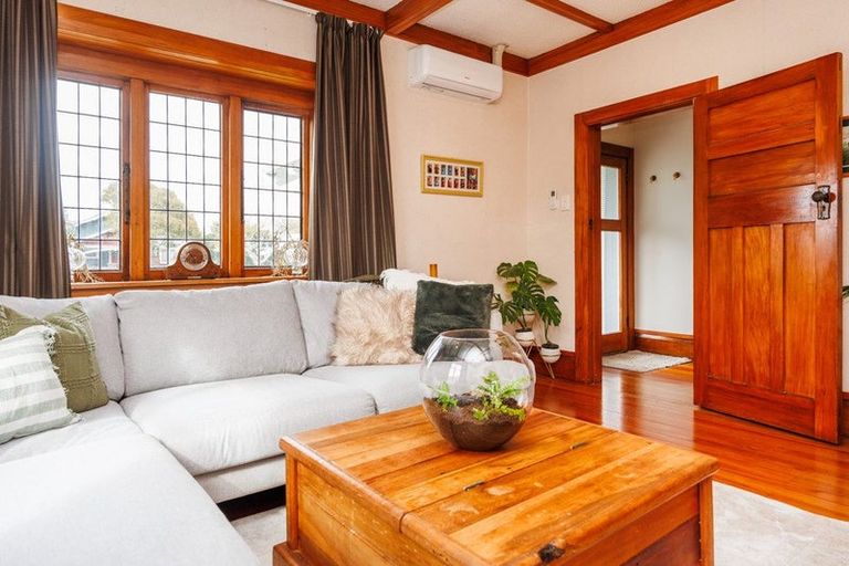 Photo of property in 25 Argyle Avenue, Takaro, Palmerston North, 4410