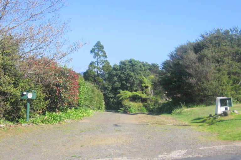 Photo of property in 16 Rimu Street, Whitianga, 3510