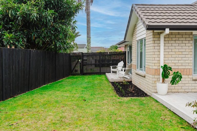 Photo of property in 26 Nielsen Gardens, Rototuna, Hamilton, 3210