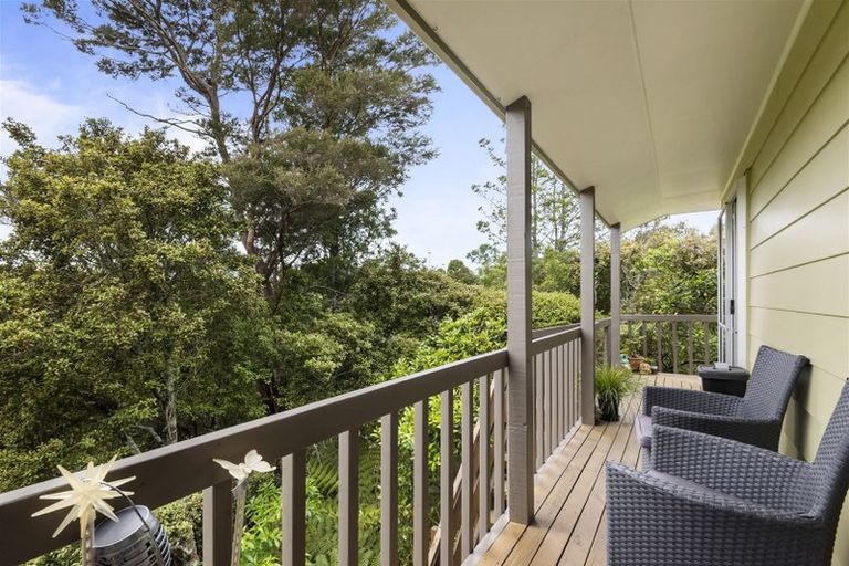 Photo of property in 94 Spinella Drive, Bayview, Auckland, 0629