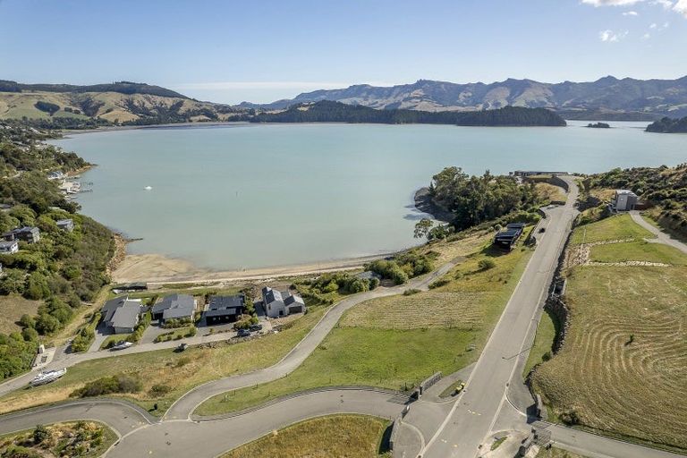 Photo of property in 25 Te Wharau Lane, Charteris Bay, Lyttelton, 8971