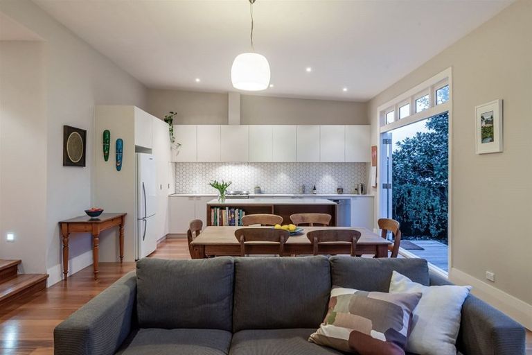 Photo of property in 10 Egremont Street, Belmont, Auckland, 0622