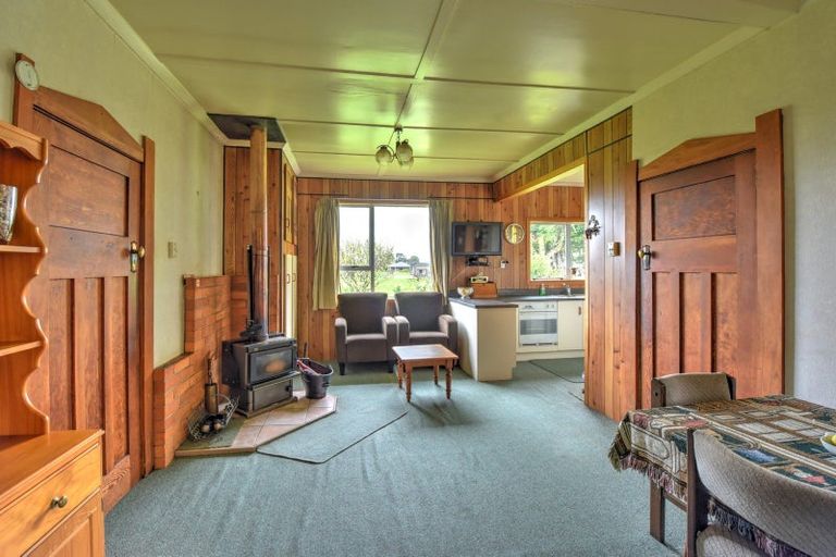 Photo of property in 162 Seaward Road, Edendale, 9825