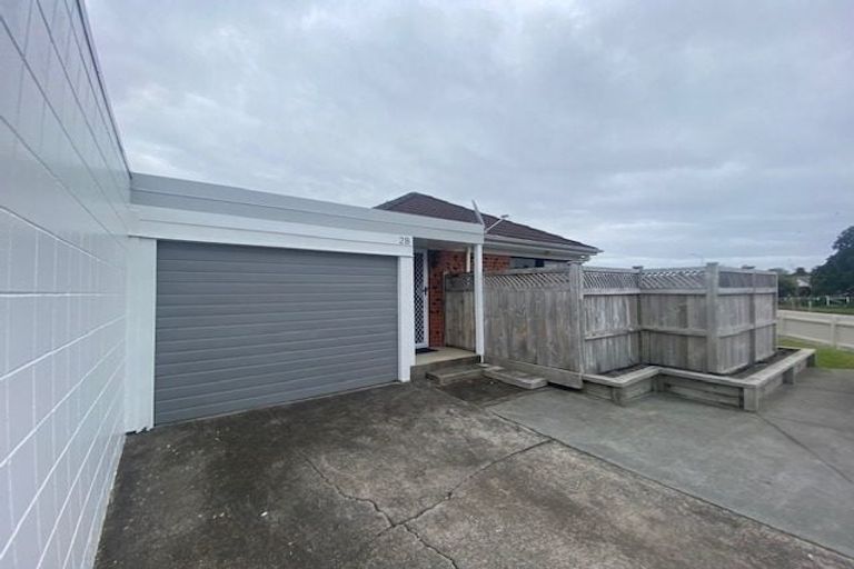 Photo of property in 2/2 Casuarina Road, Half Moon Bay, Auckland, 2012