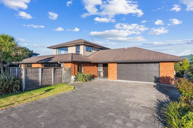 Photo of property in 6 The Avenue, Paraparaumu Beach, Paraparaumu, 5032