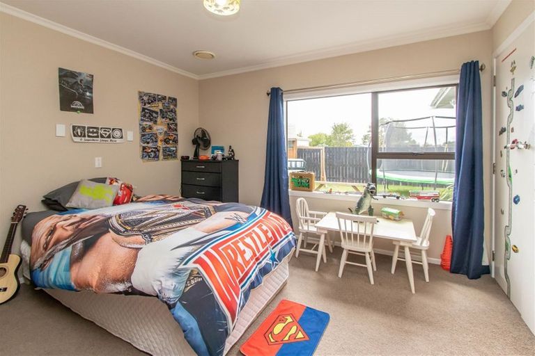 Photo of property in 4 Kamahi Place, Inglewood, 4330