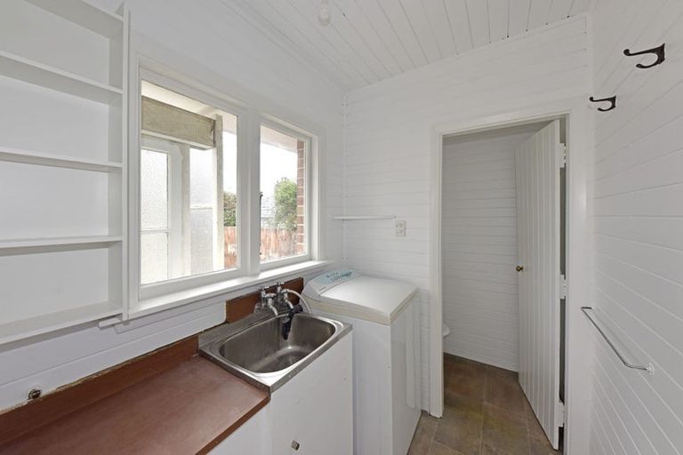 Photo of property in 56 Worthy Street, Ilam, Christchurch, 8041