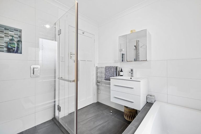 Photo of property in 12 Mays Road, St Albans, Christchurch, 8052