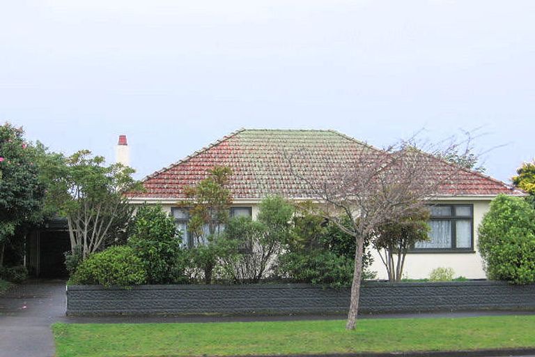 Photo of property in 55 Brightwater Terrace, Terrace End, Palmerston North, 4410