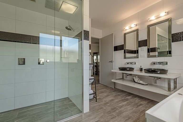 Photo of property in 28 Thomas Place, Foxton Beach, Foxton, 4815