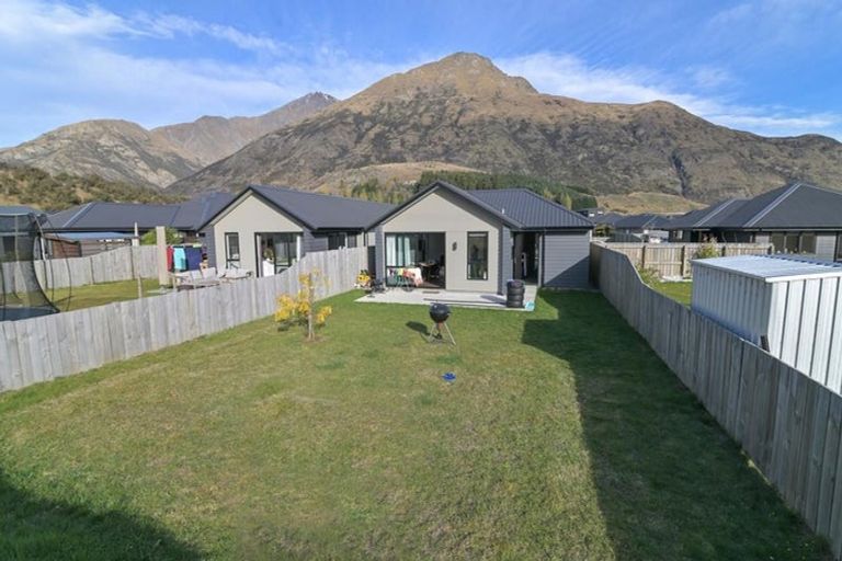 Photo of property in 106a Risinghurst Terrace, Lower Shotover, Queenstown, 9304