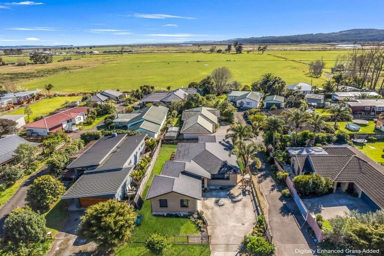 Photo of property in 43b Springs Road, Parakai, 0830