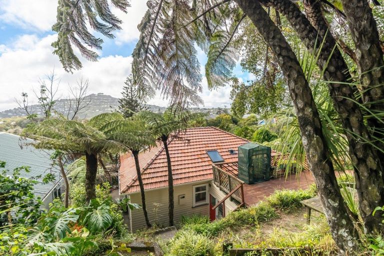 Photo of property in 35 Nottingham Street, Karori, Wellington, 6012