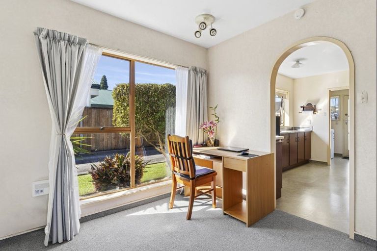 Photo of property in 9b Clare Street, Cambridge, 3434