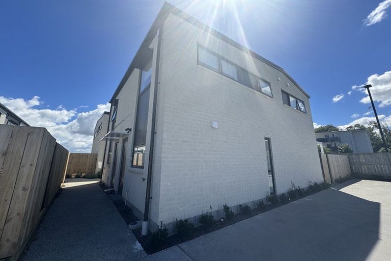 Photo of property in 9c Welby Place, Mangere, Auckland, 2022