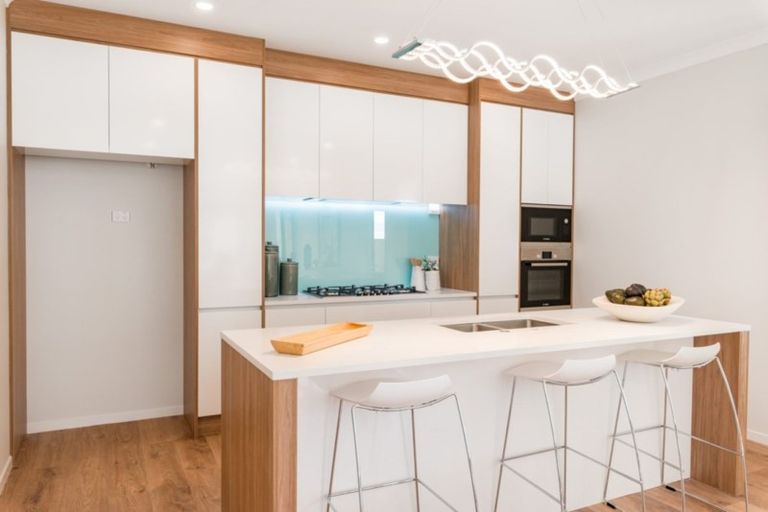 Photo of property in 17 Mcquoids Road, Flat Bush, Auckland, 2019