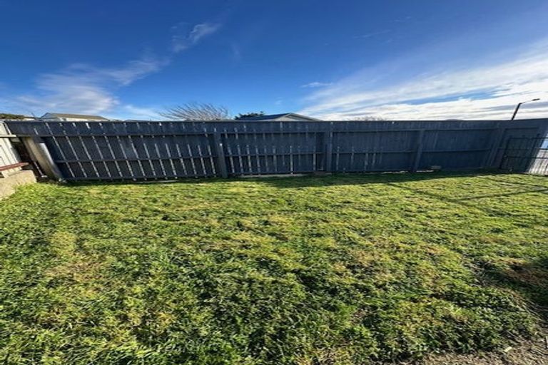 Photo of property in 17 Drummond Crescent, Kelson, Lower Hutt, 5010