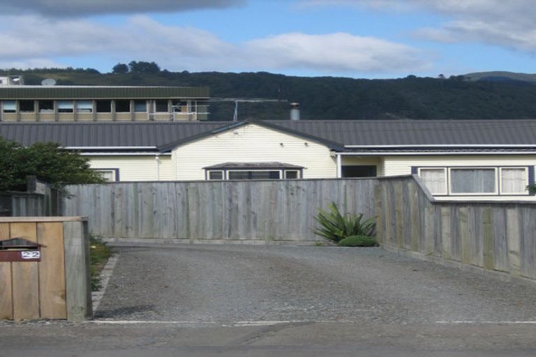 Photo of property in 22 Granville Street, Silverstream, Upper Hutt, 5019