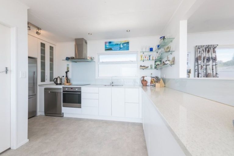 Photo of property in 9 Tait Street, Ruby Bay, Mapua, 7005