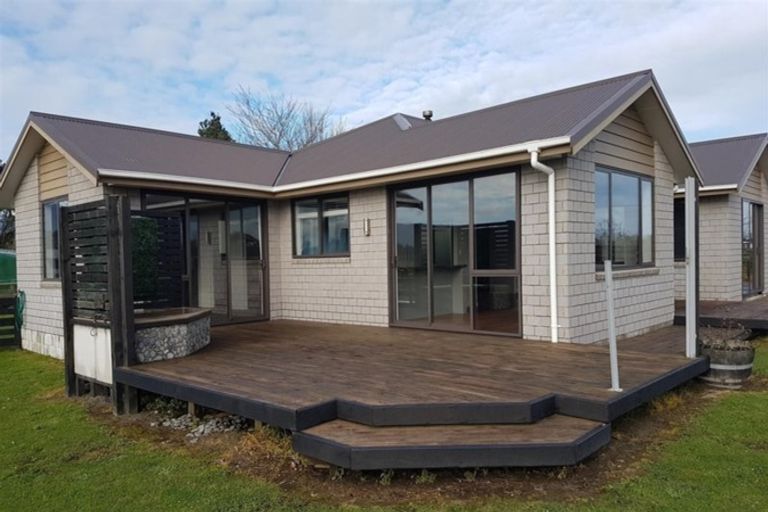 Photo of property in 22 Snodgrass Road, Westport, 7892