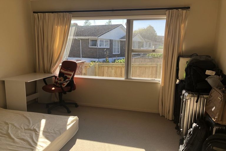 Photo of property in 26 Ramillies Place, Glenfield, Auckland, 0629