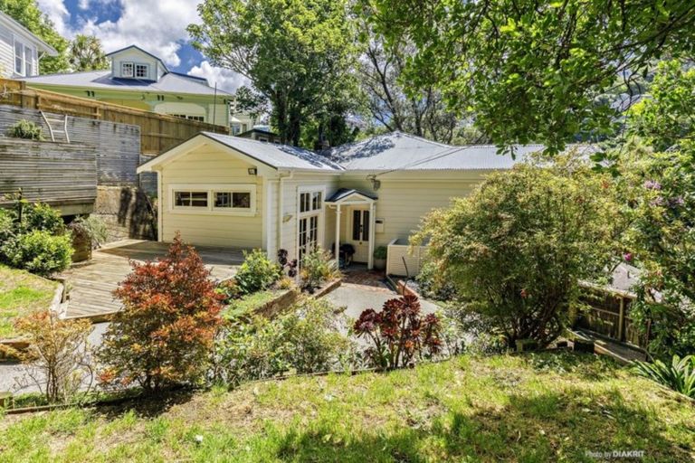 Photo of property in 29 Boundary Road, Kelburn, Wellington, 6012