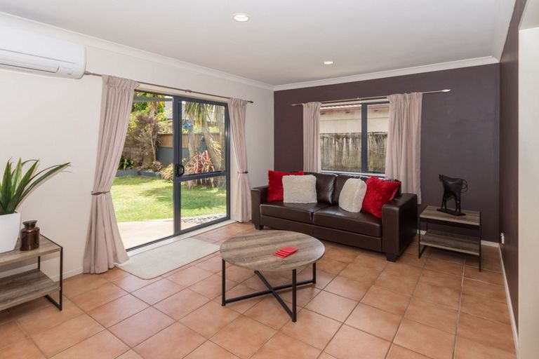 Photo of property in 145 Victoria Street West, Onehunga, Auckland, 1061