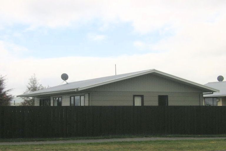 Photo of property in 71 Richmond Avenue, Richmond Heights, Taupo, 3330