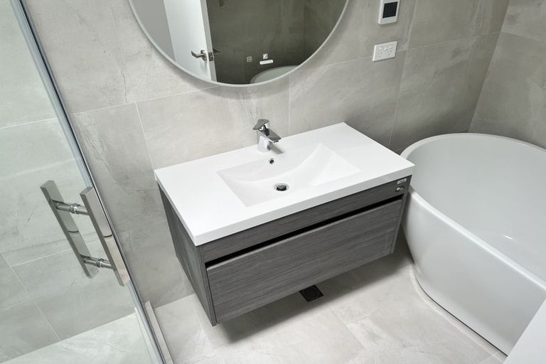 Photo of property in 355b Beach Road, Campbells Bay, Auckland, 0630