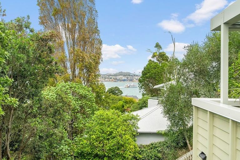 Photo of property in 1/39 Clarence Street, Devonport, Auckland, 0624