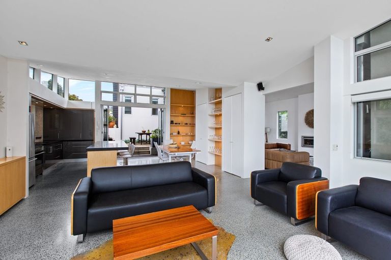 Photo of property in 33 Waimarie Road, Whenuapai, Auckland, 0618