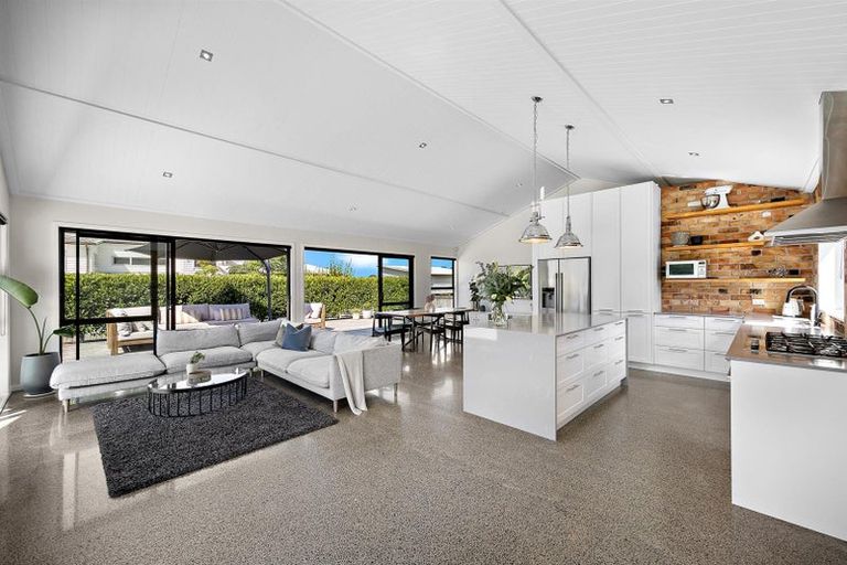 Photo of property in 81 Solan Drive, Waimauku, 0812