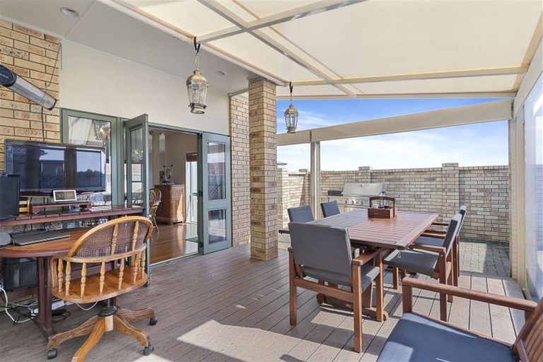 Photo of property in 36a Jane Eyre Drive, Somerville, Auckland, 2014