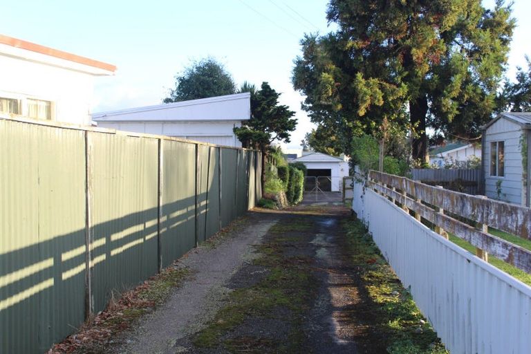 Photo of property in 15 Kirk Street, Otaki, 5512