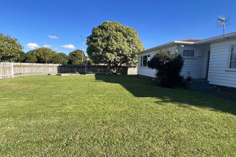 Photo of property in 14 Waterloo Crescent, Hokowhitu, Palmerston North, 4410